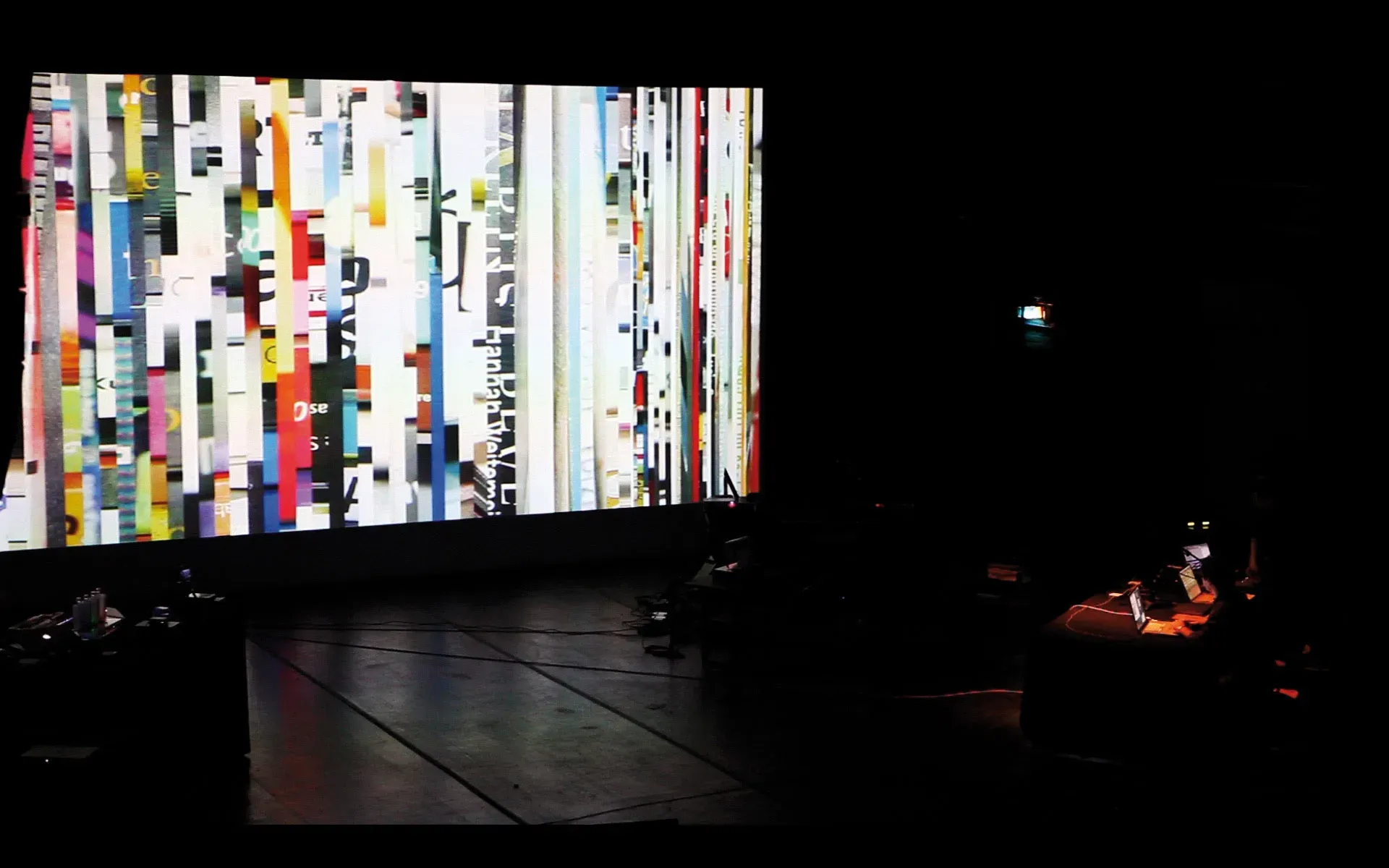 Fernando Velázquez — Library, 2009