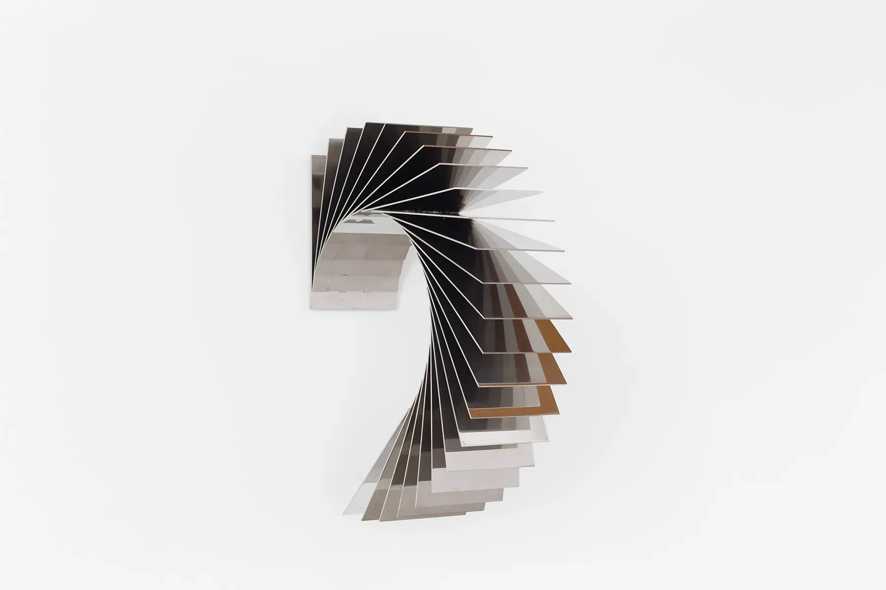 Daniel Mullen — Liminal suspensions-ascent, 2025