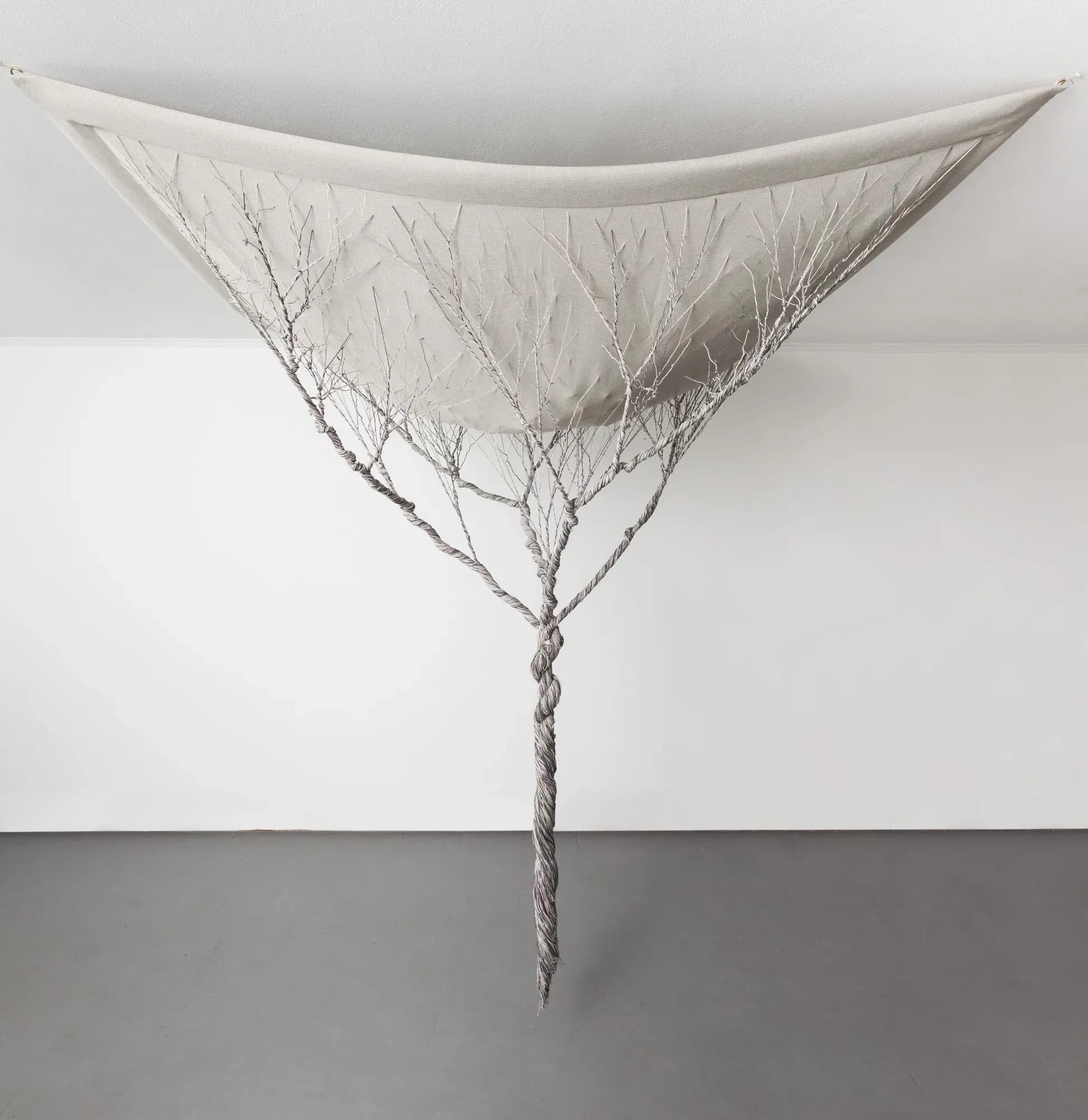 Janaina Mello Landini — Ciclotrama 48 (flutuante), 2016