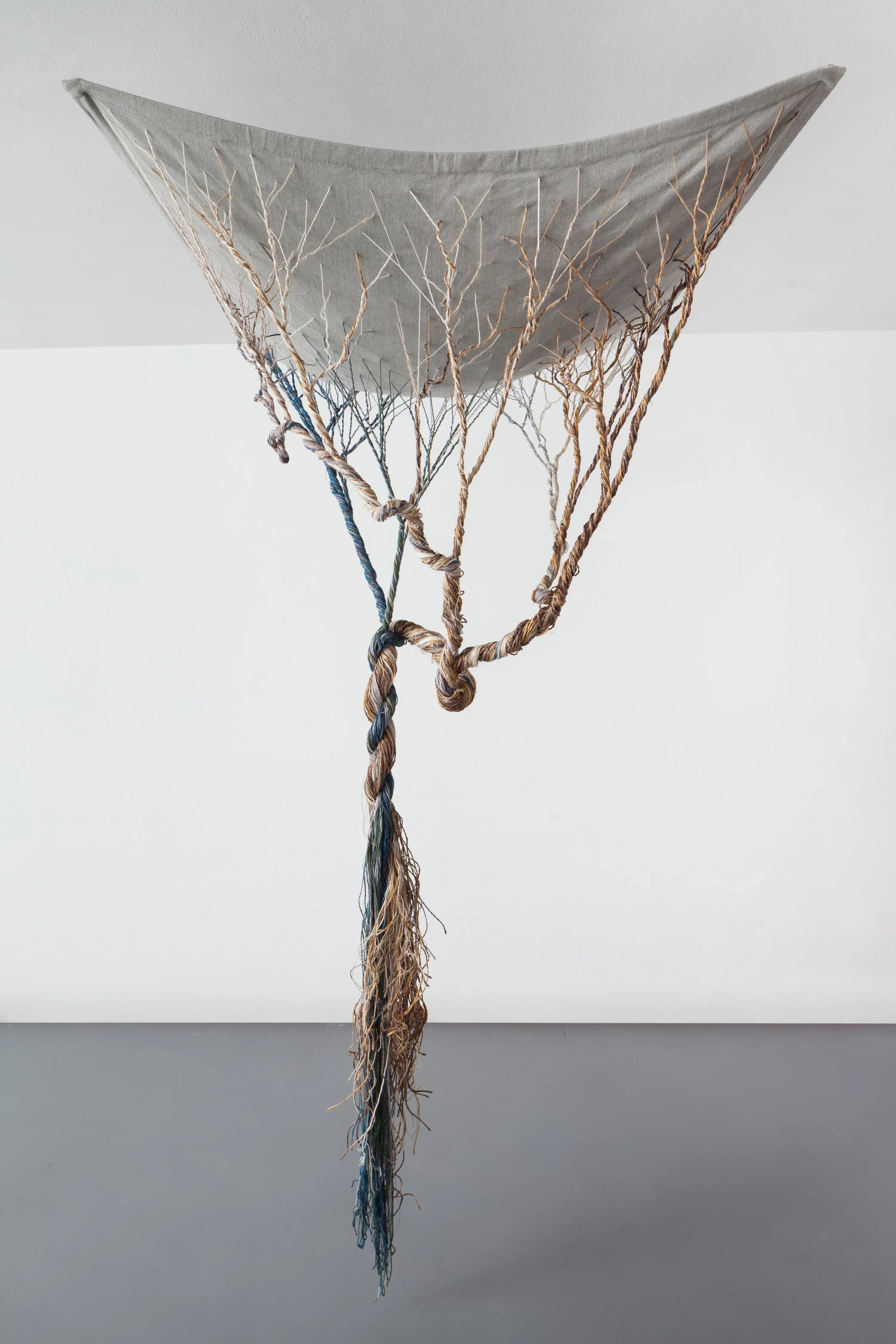 Janaina Mello Landini — Ciclotrama 72 (flutuante), 2017