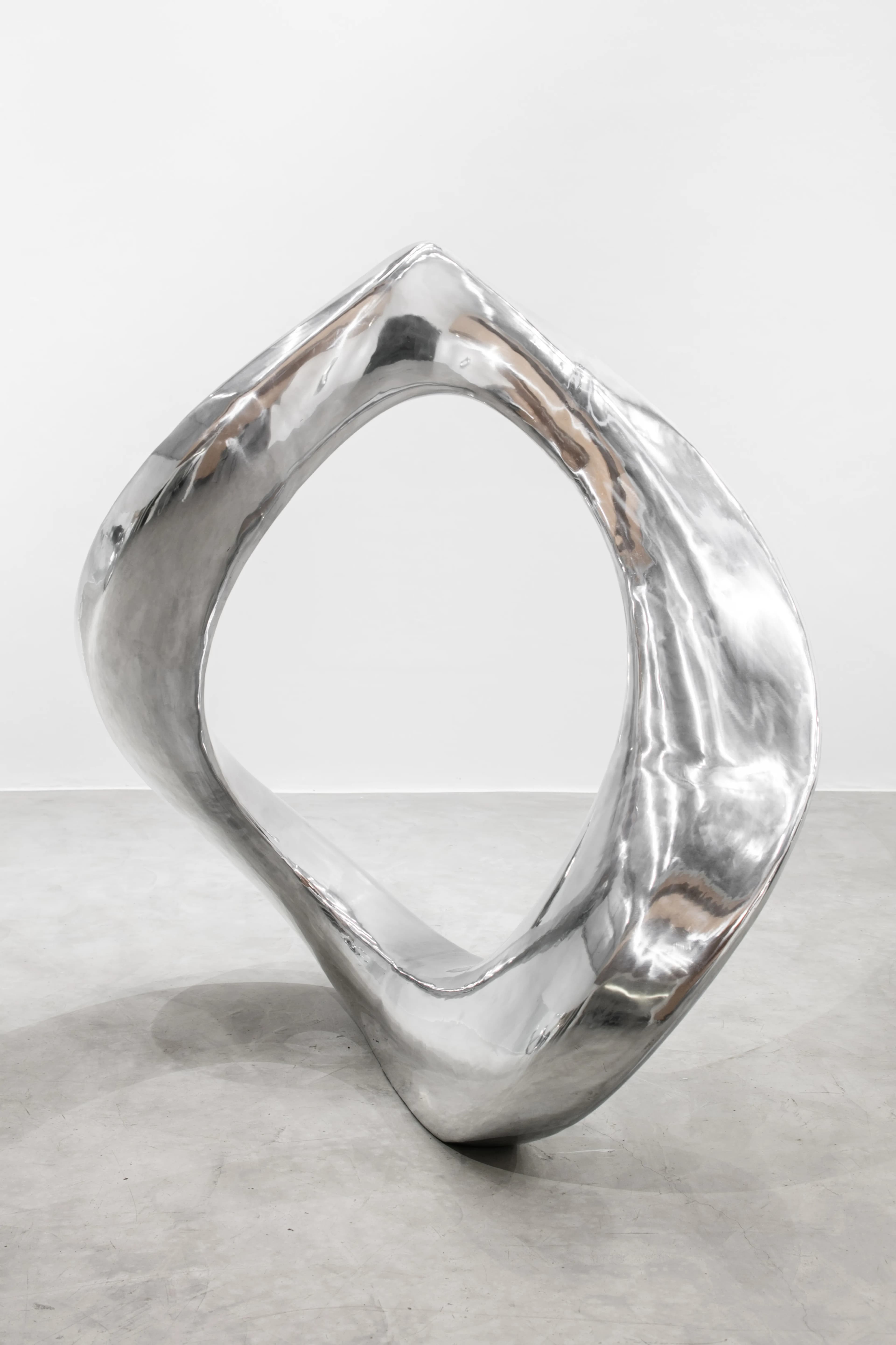 Rizza — Bézier I, 2025