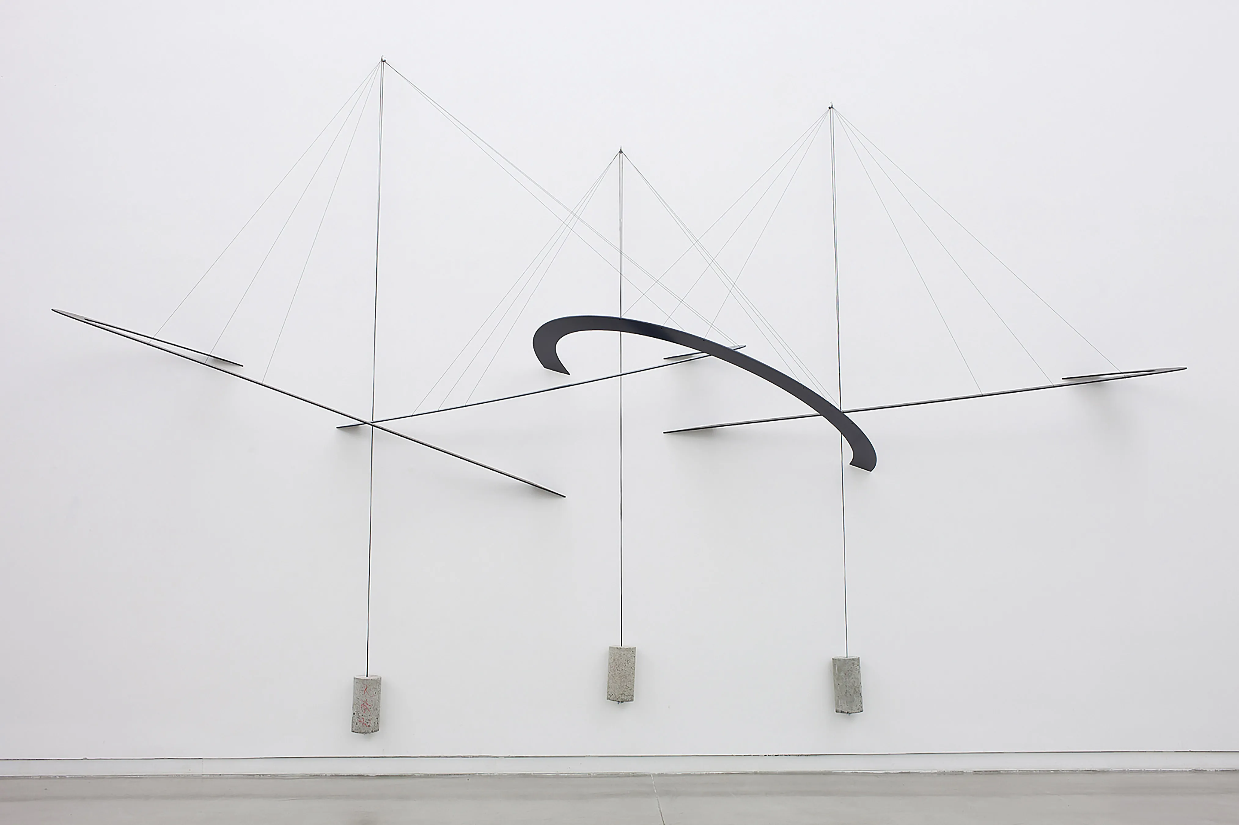 Ana Holck — Passarela pêndulo I, 2011