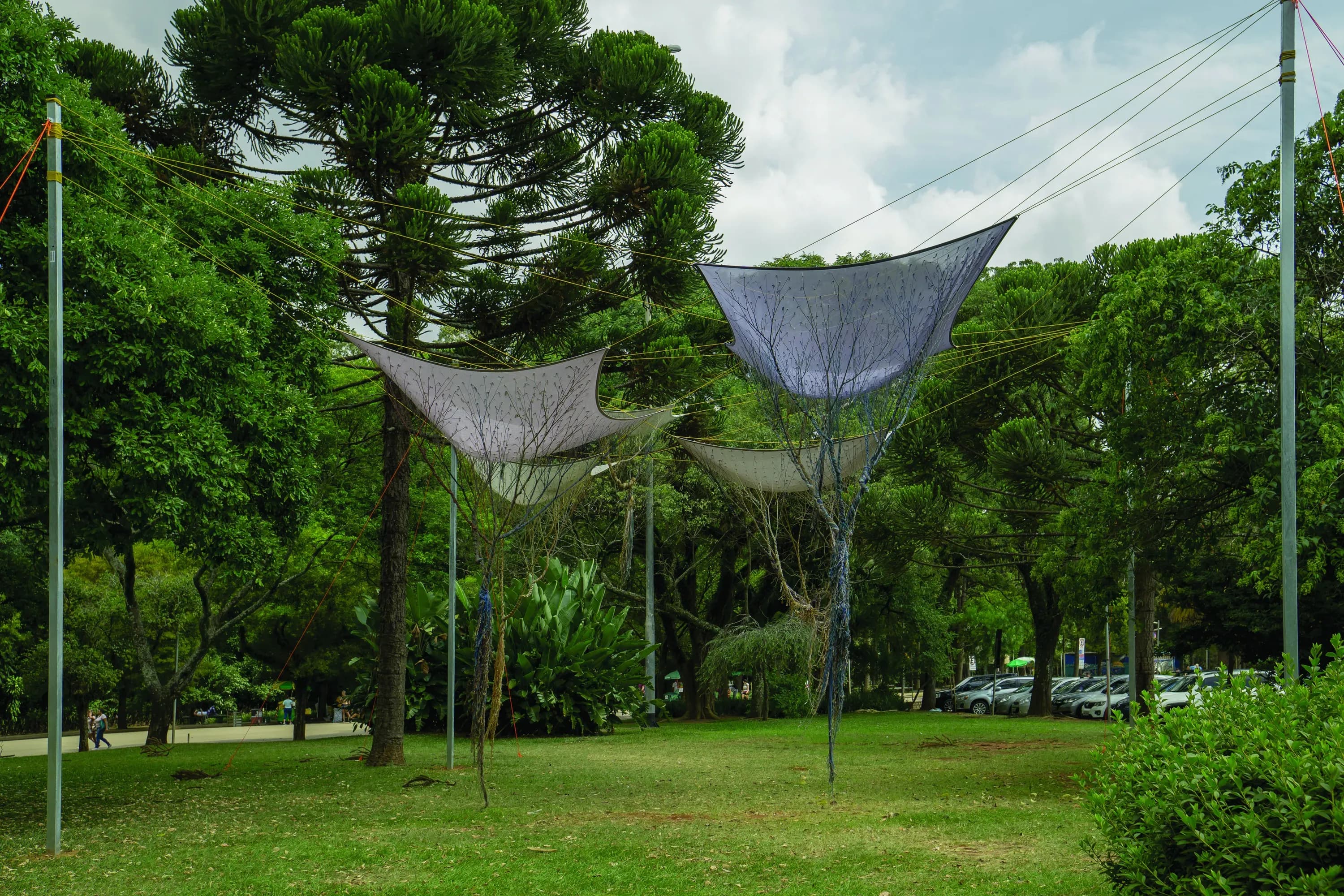 Janaina Mello Landini — Ciclotramas (flutuantes), 2018